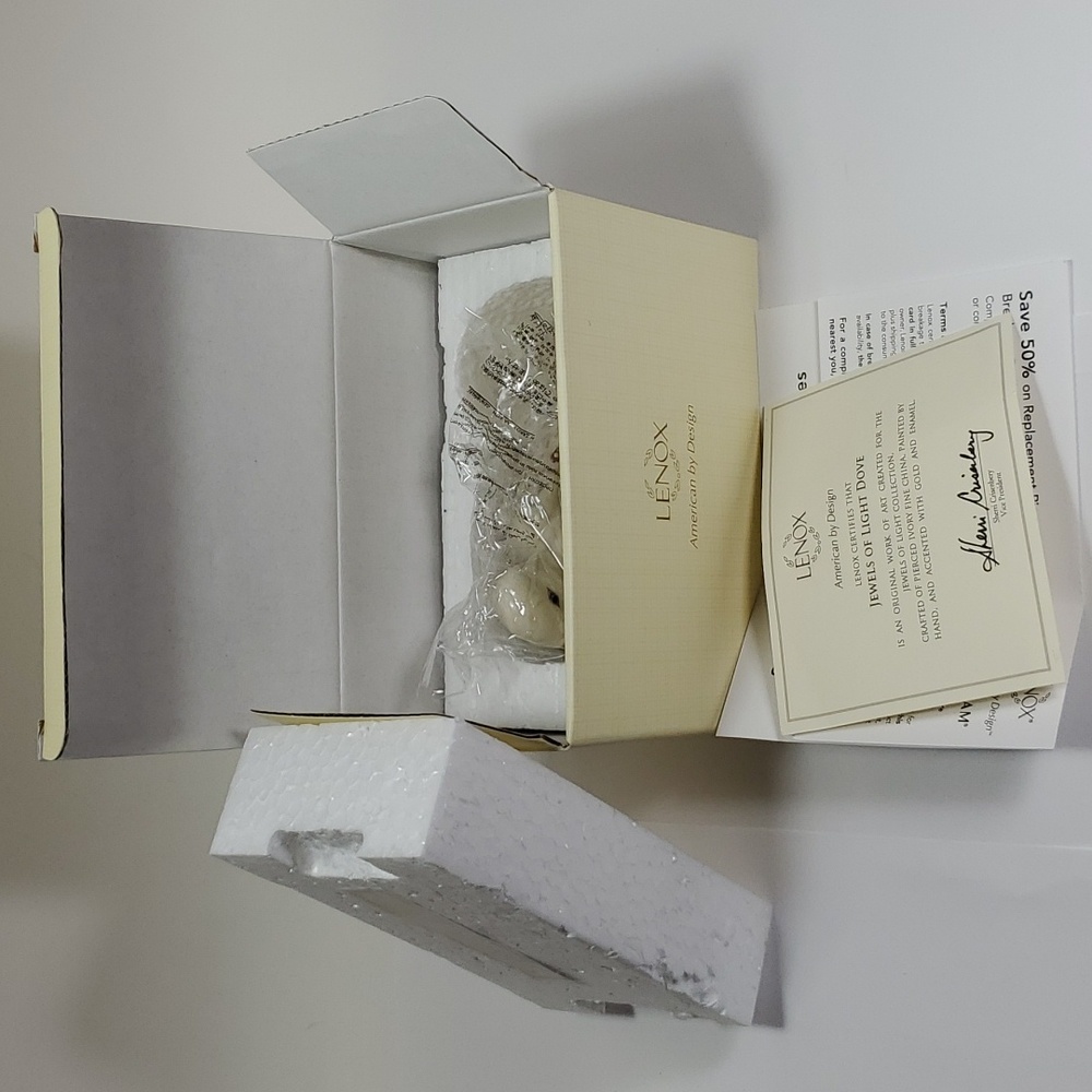 Lenox "Jewel of Light Dove" Figurine - Picture 8 of 10